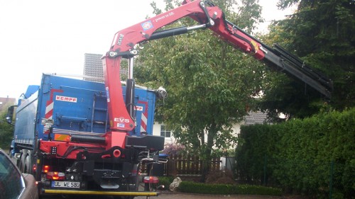 Rasen und angelegte Gärten werden verschont mit Kranentladung | Natursteine